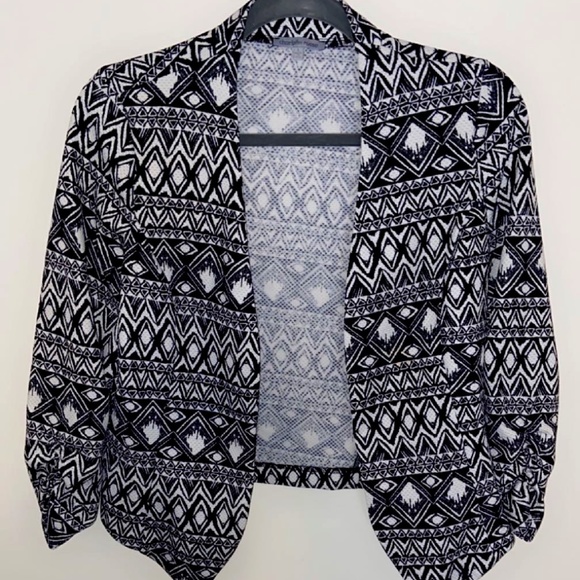 Charlotte Russe Jackets & Blazers - Charlotte Ruse Aztec Cropped Jacket with Scrunched Sleeves